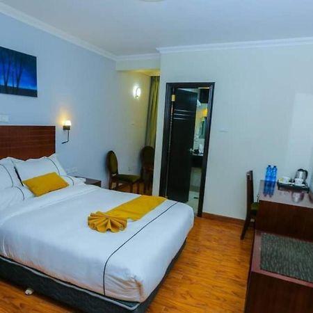 Zemalex Hotel アジス・アベバ エクステリア 写真