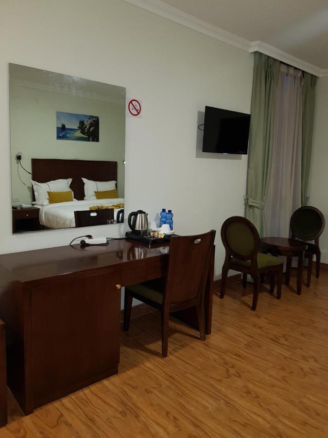Zemalex Hotel アジス・アベバ エクステリア 写真