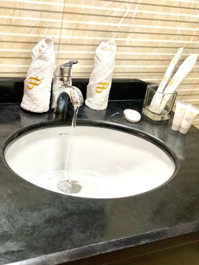 Zemalex Hotel アジス・アベバ エクステリア 写真