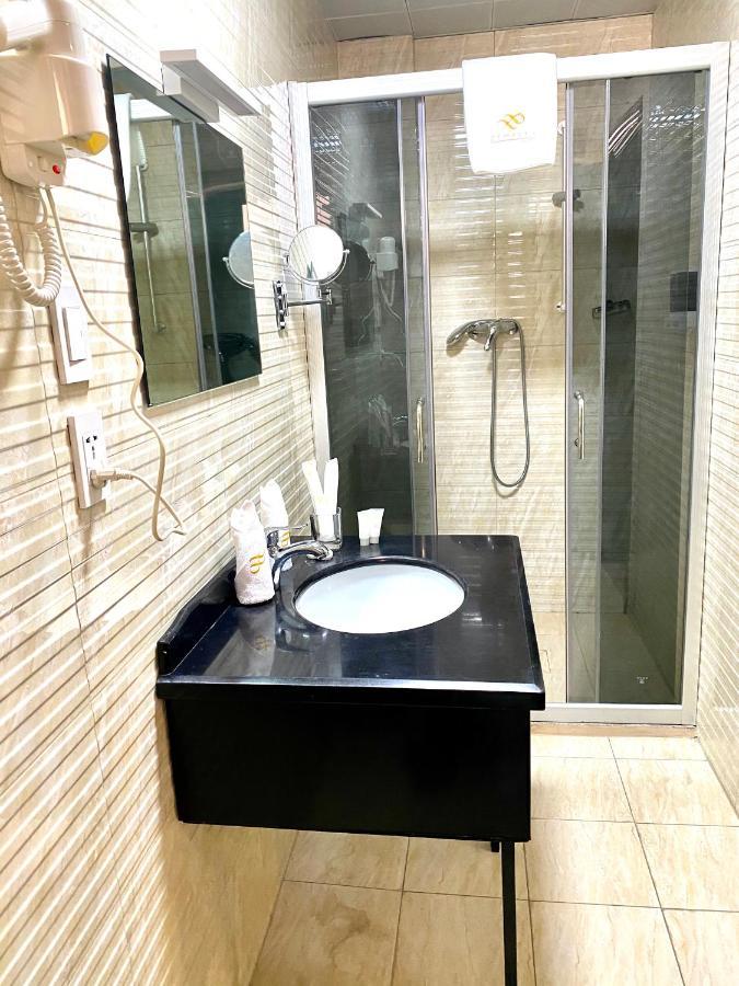 Zemalex Hotel アジス・アベバ エクステリア 写真